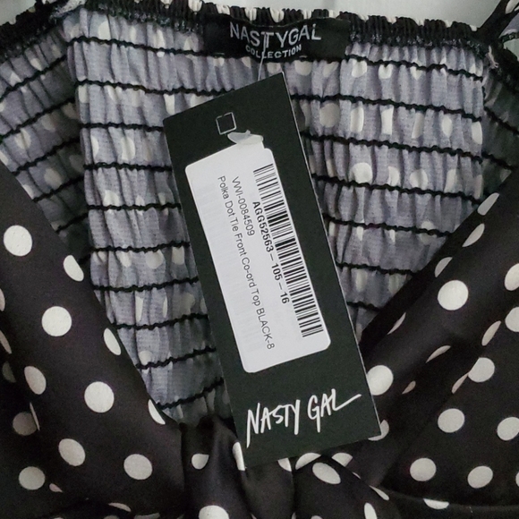 Nasty Gal polka dot tie-front top - Picture 3 of 4